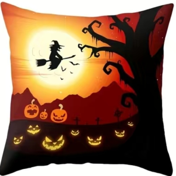 New Spooky Halloween home decor accent pillow case - Picture 1 of 2